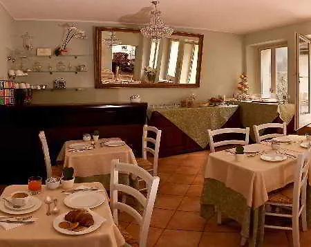 Otel Orologio 3*