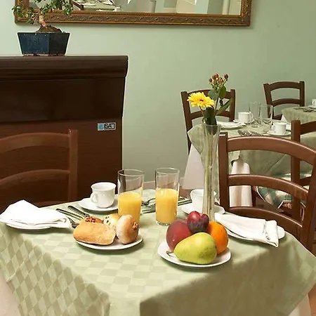 Otel Orologio 3*